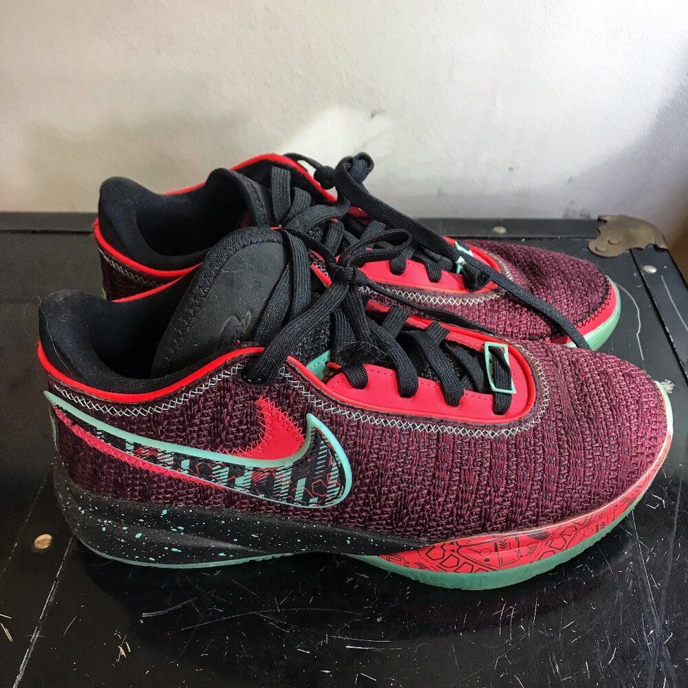 Nike Lebron Pink Diamond Collection XX 20 Night Maroon Sneakers, Size 7 Y Youth